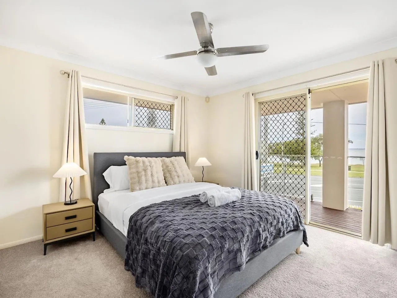 Ocean View From Balcony 5Br Home With Pool At Redcliffe Clontarf 0*,  Australia