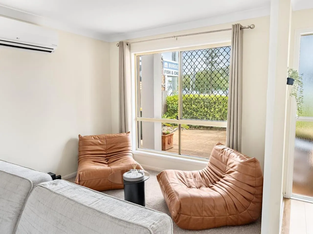 Holiday home Ocean View From Balcony 5Br Home With Pool At Redcliffe Clontarf