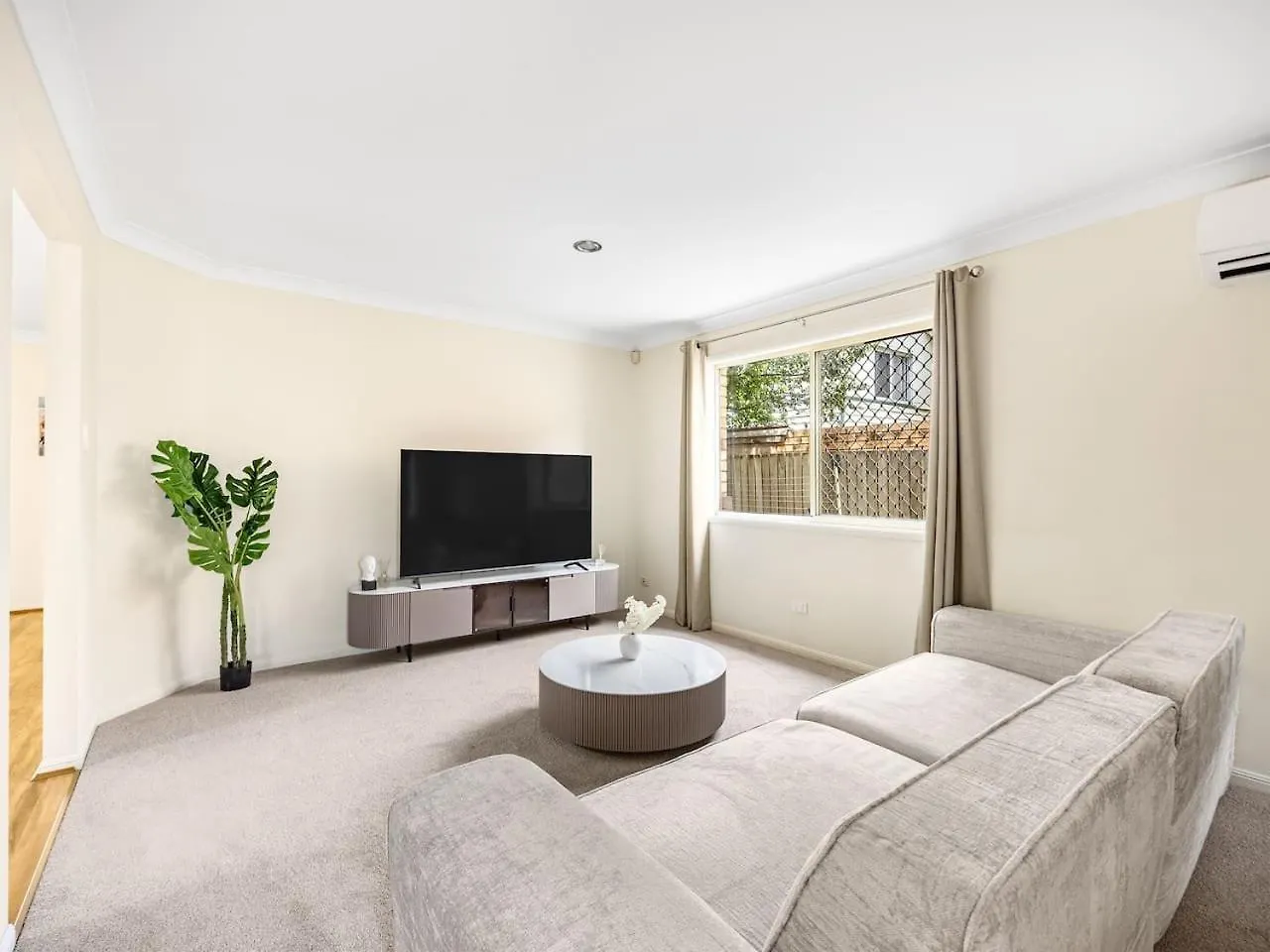 Ocean View From Balcony 5Br Home With Pool At Redcliffe Clontarf Holiday home
